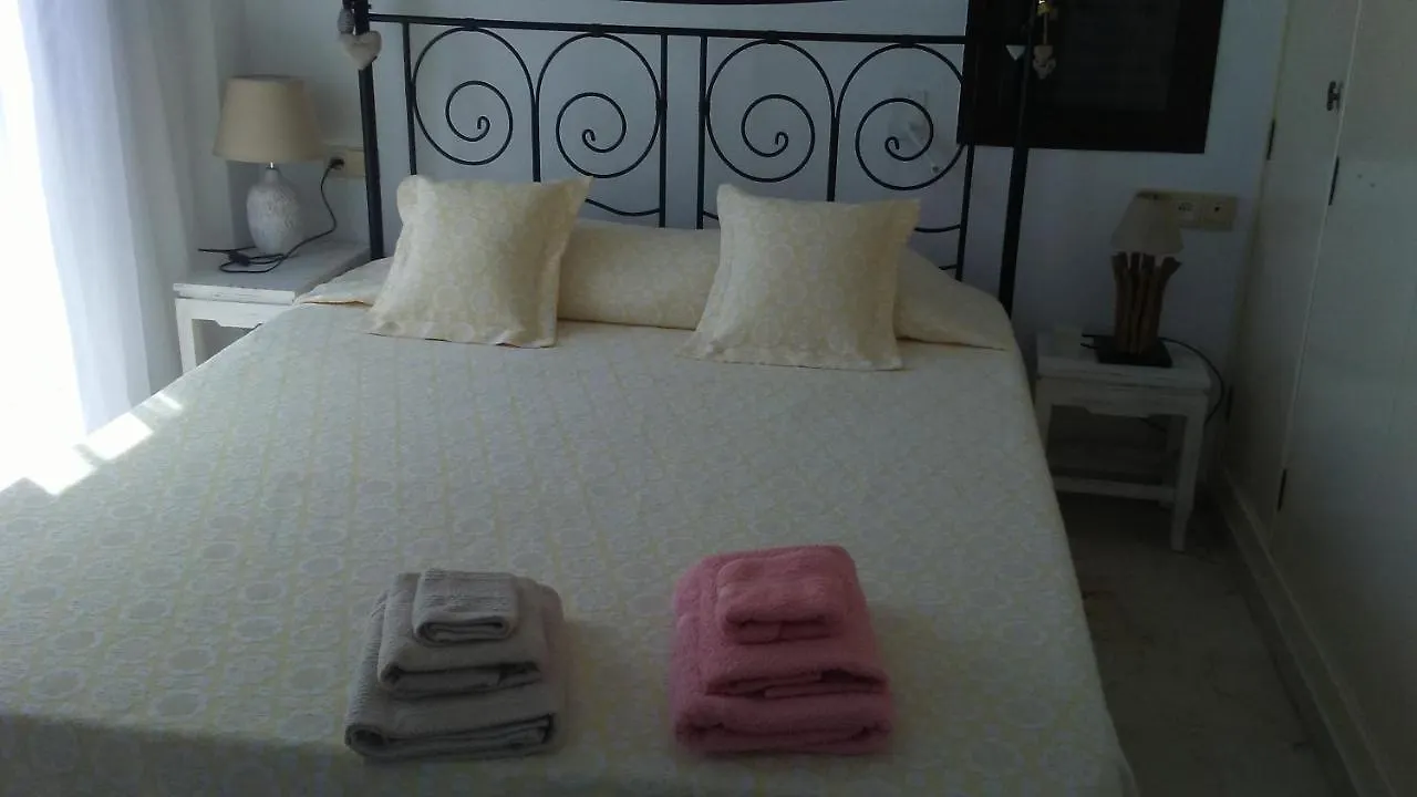Apartamento Turístico FlorHouse San Luis de Sabinillas