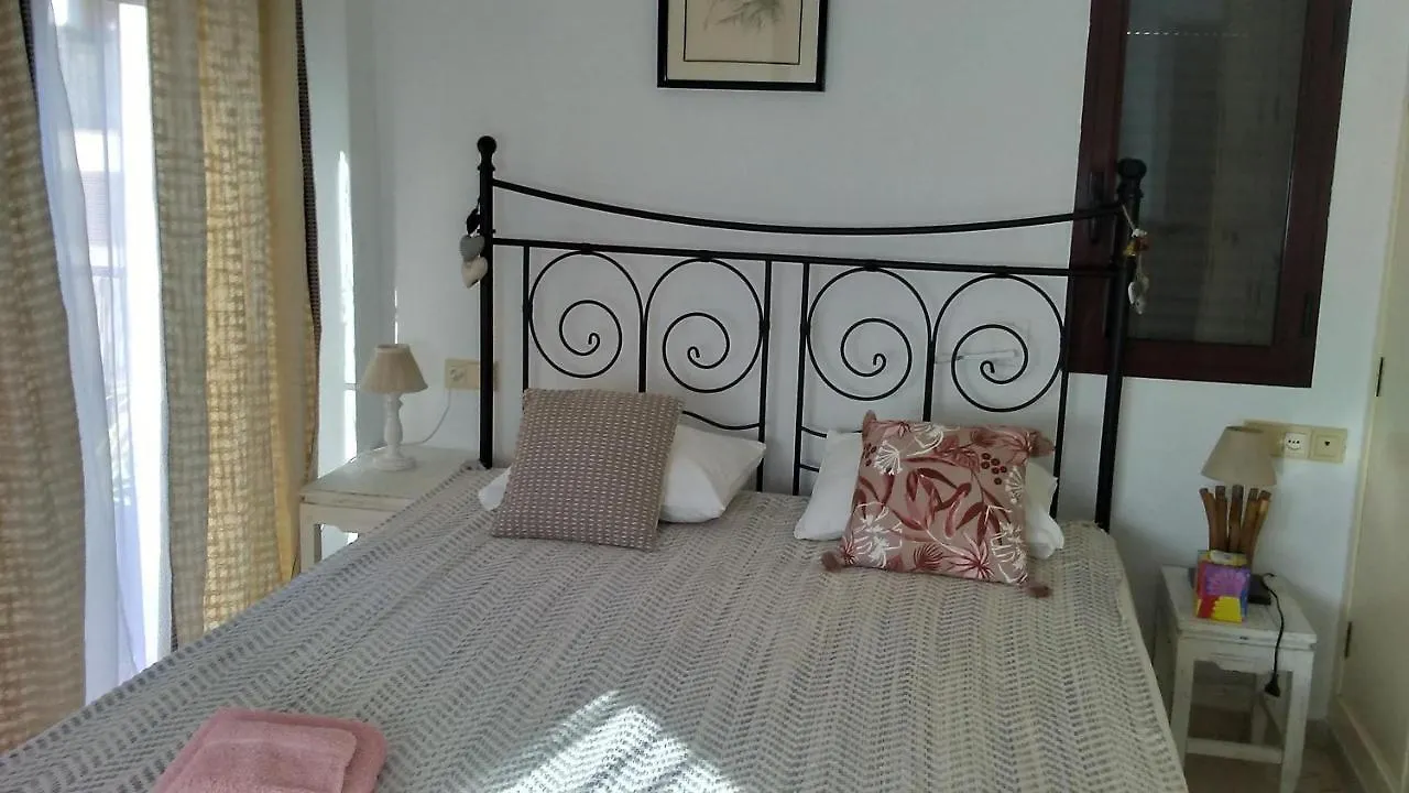 Apartamento Turístico FlorHouse San Luis de Sabinillas 0*,